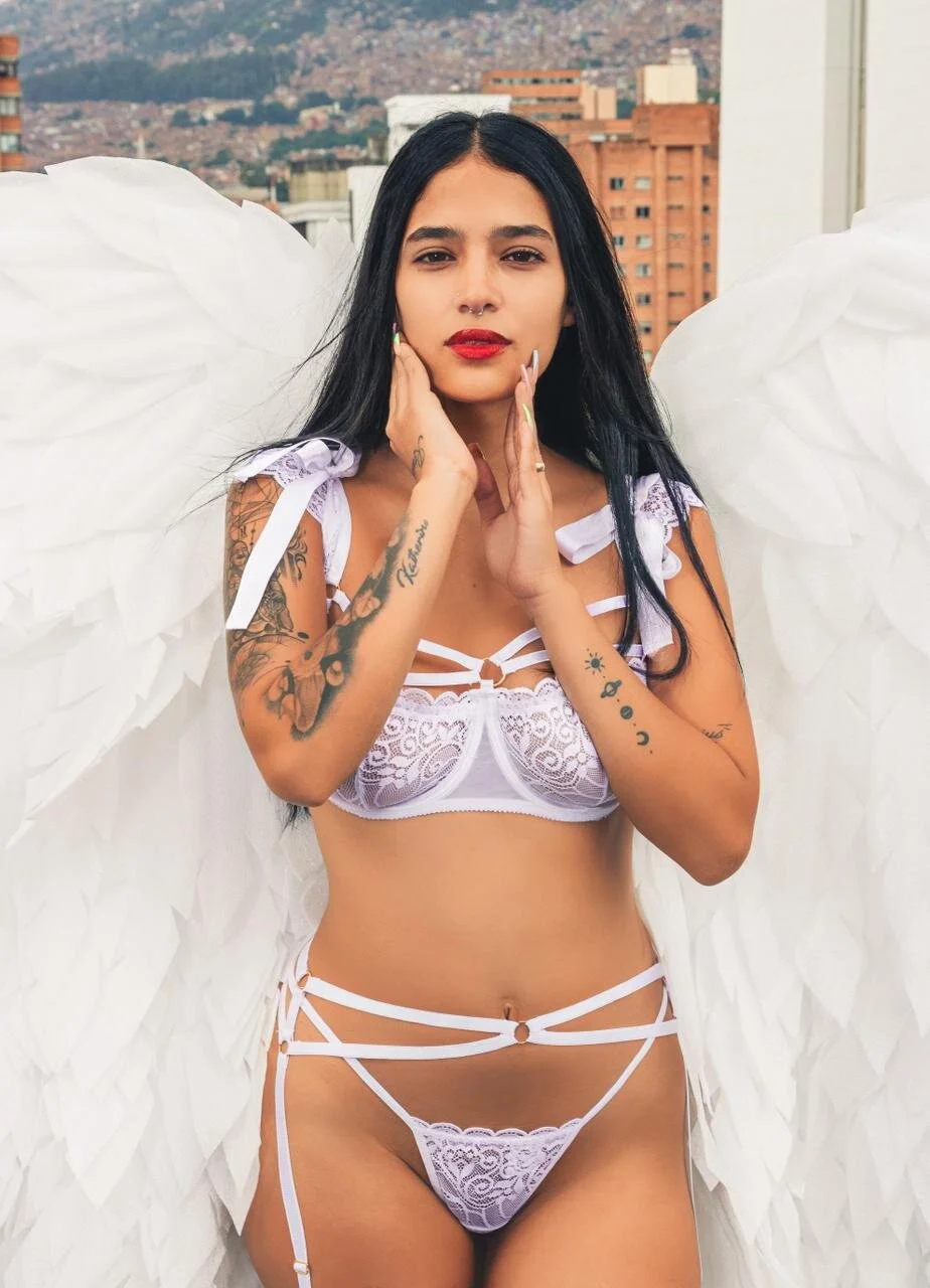 XXX Porn Photo of Nude laura_rouse_ 27