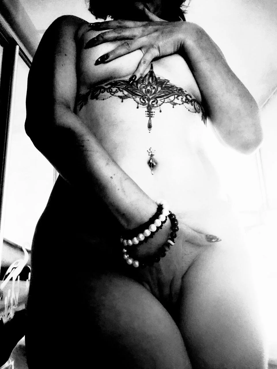 XXX Porn Photo of Nude Alma_Evelynne 2