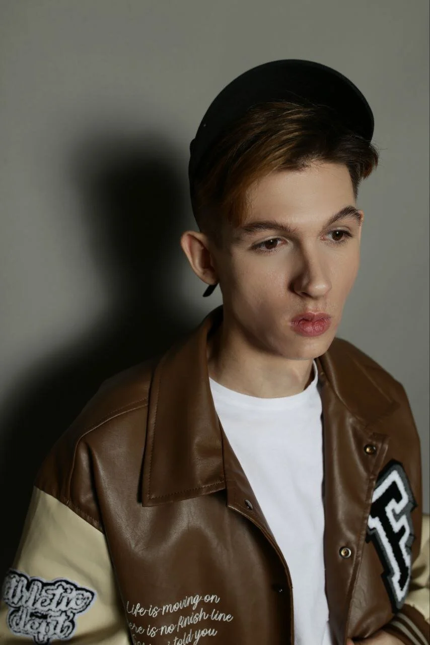 XXX Porn Photo of Nude Lester_Broo 10