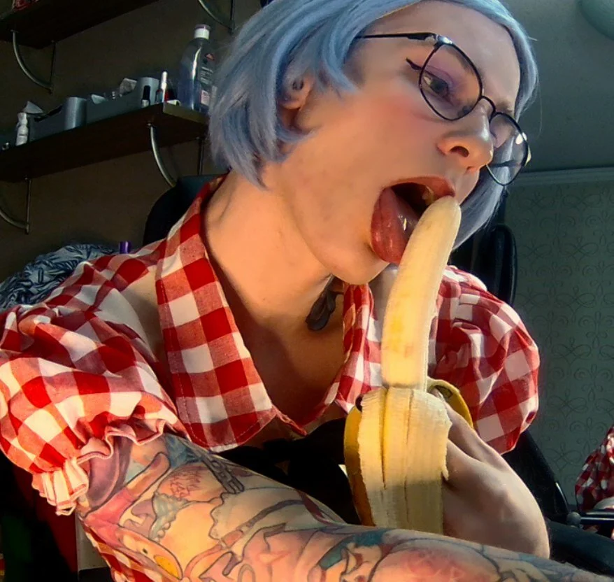 XXX Porn Photo of Nude Julia_dolls 1