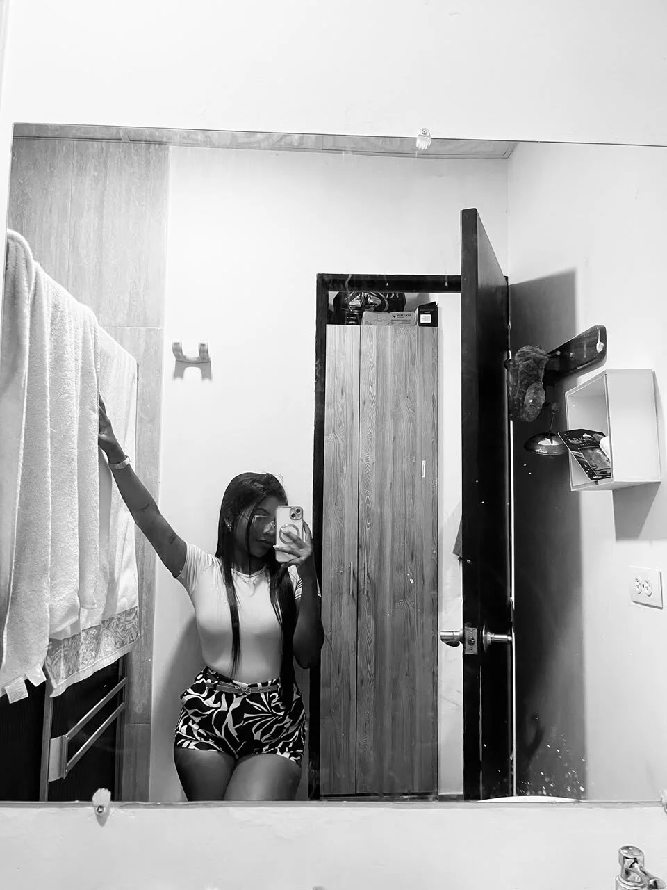 XXX Porn Photo of Nude sara18noir 10