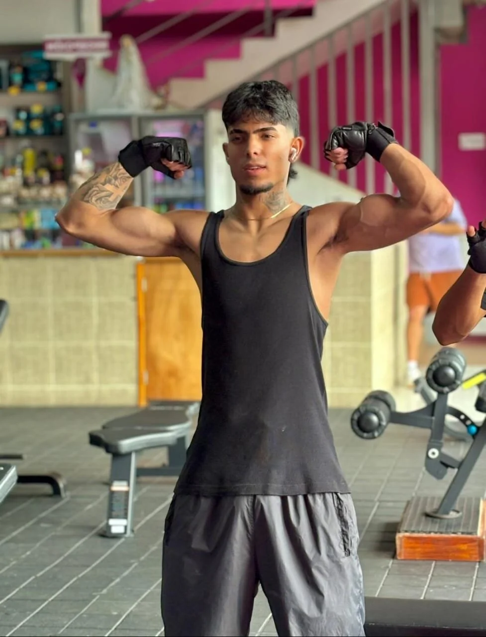 XXX Porn Photo of Nude miguel_aguirre_ 4