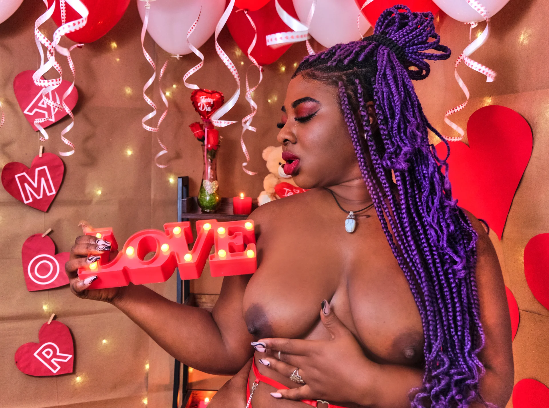 XXX Porn Photo of Nude Naomii_King 65