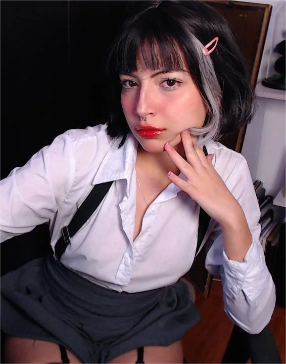 XXX Porn Photo of Nude BiiHoney 14