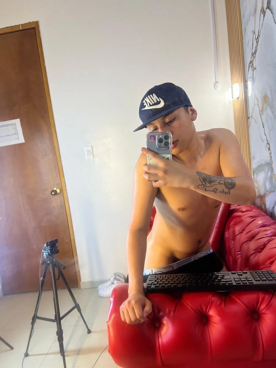 XXX Porn Photo of Nude Matteo_humn 4