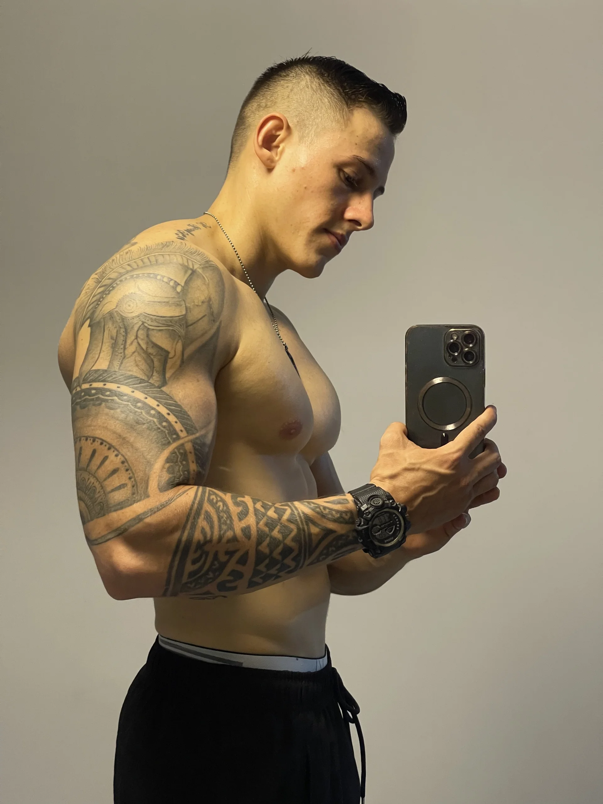 XXX Porn Photo of Nude Muscle_King_Cum 4