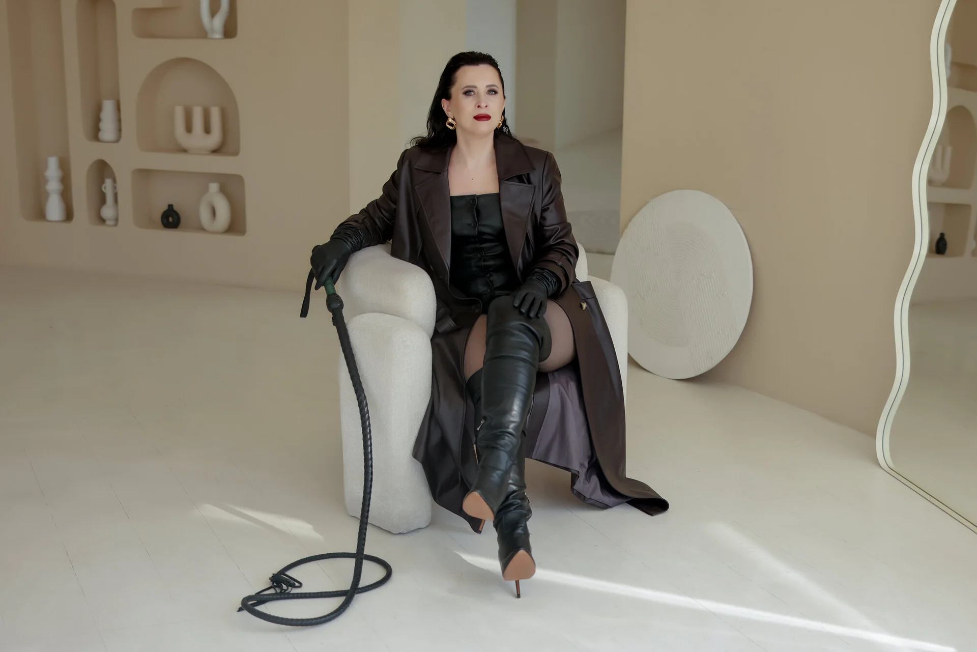 XXX Porn Photo of Nude LadyLeather 52
