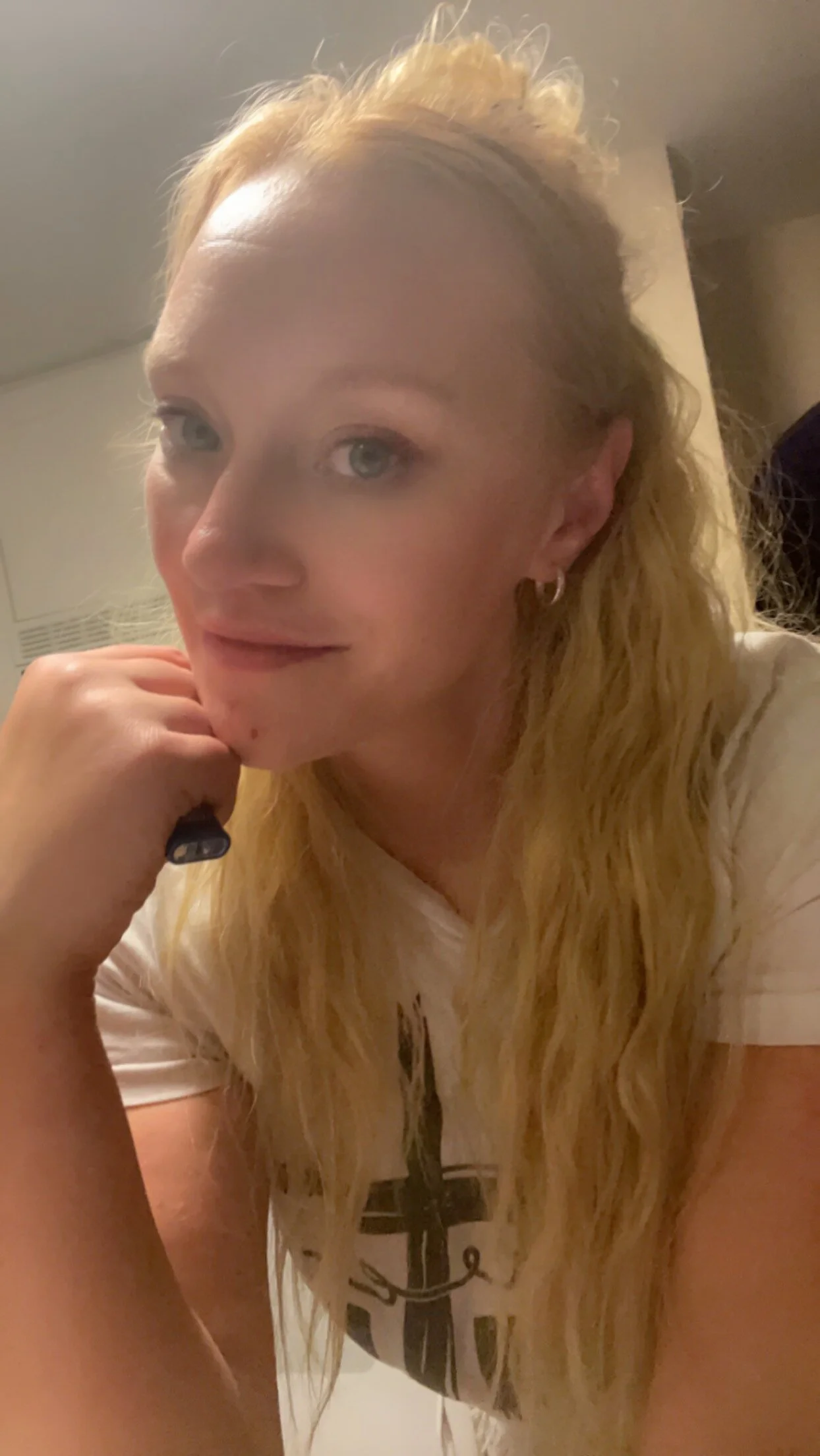 XXX Porn Photo of Nude mellymelHere4You 1