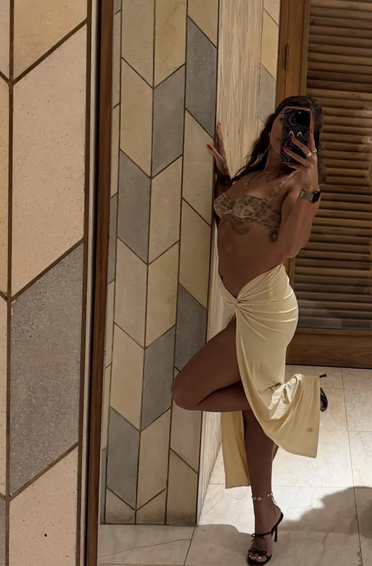 XXX Porn Photo of Nude GoddessDove 2