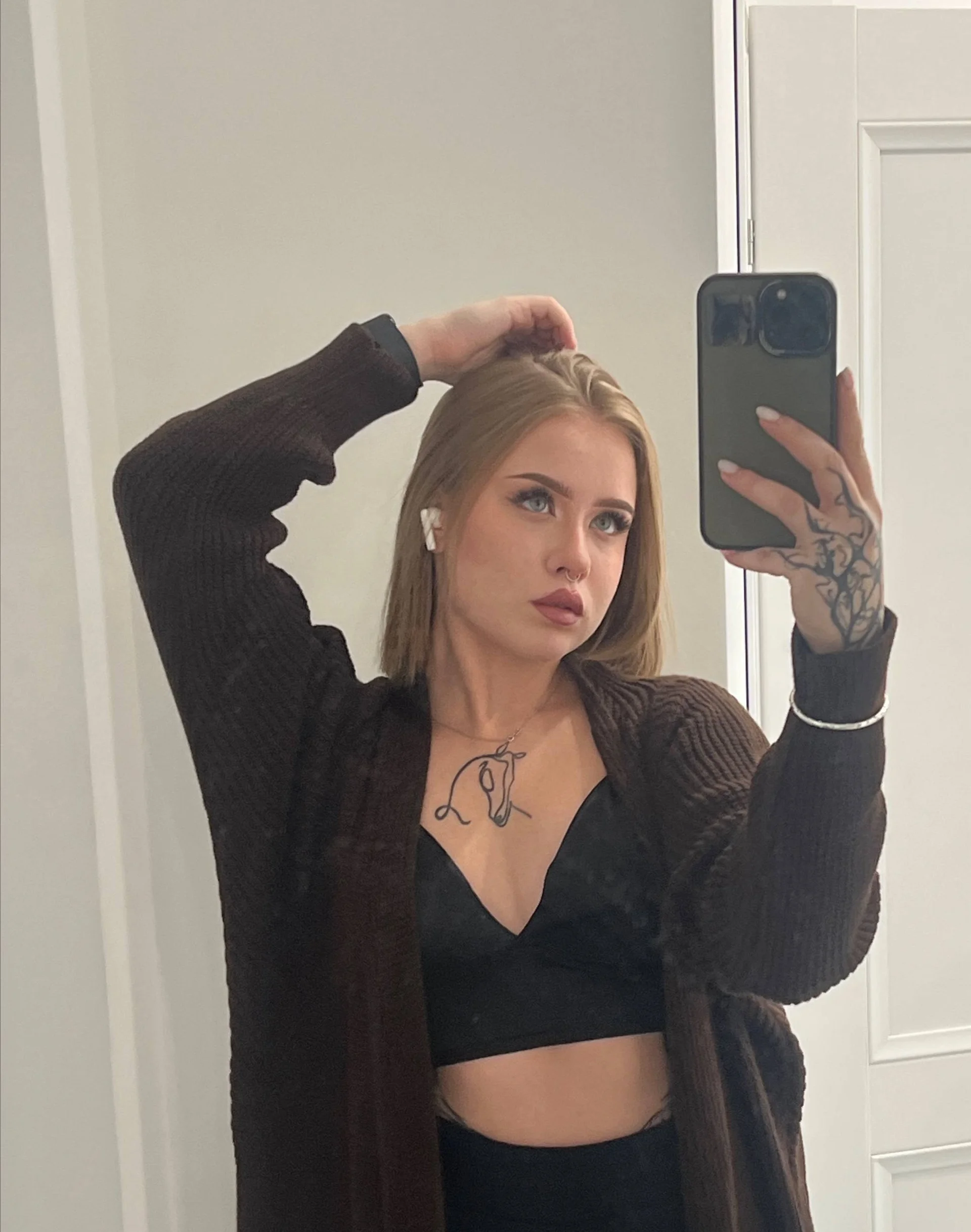 XXX Porn Photo of Nude royce_ghost1 177