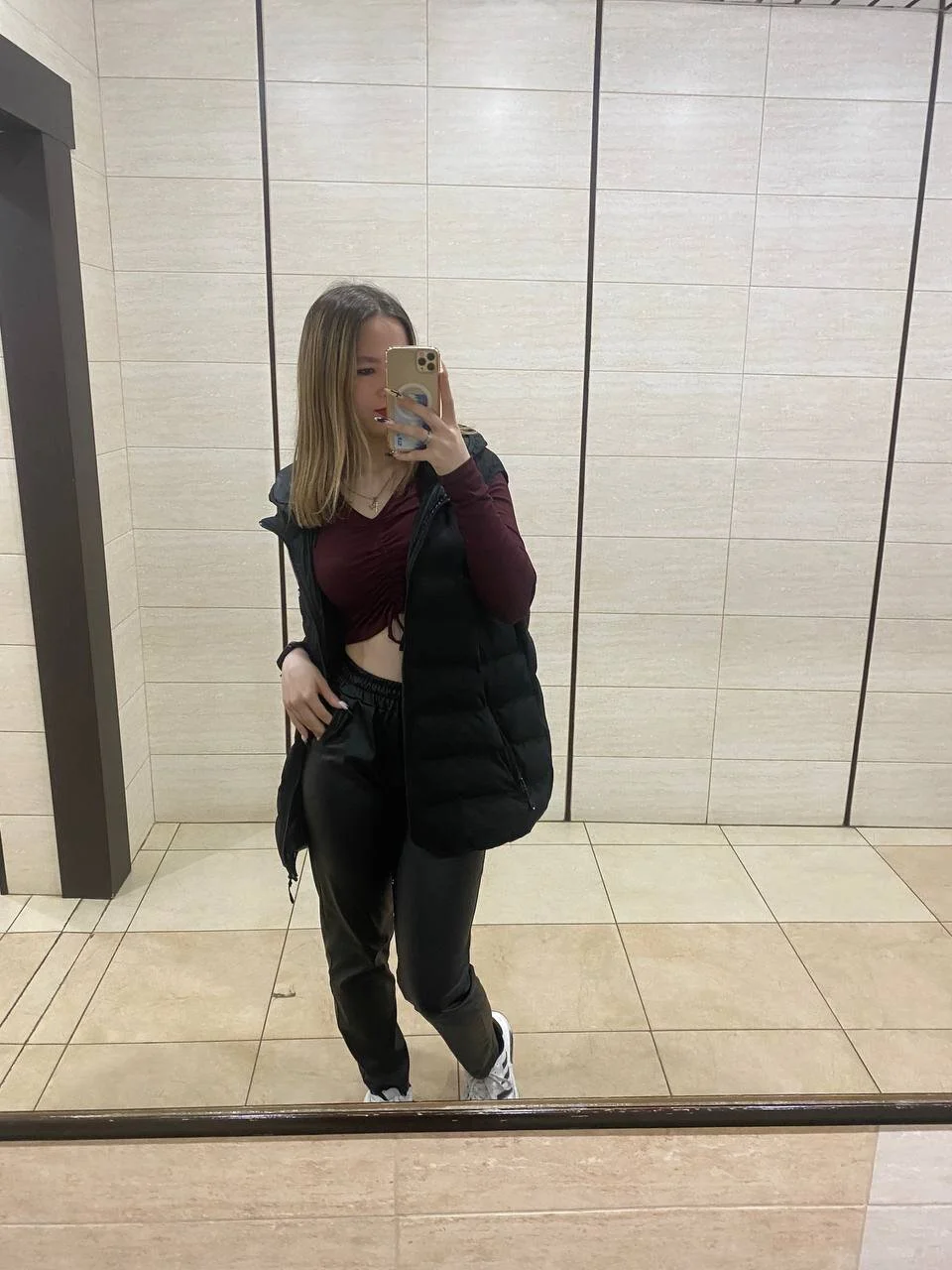 XXX Porn Photo of Nude MirandaHolms_ 10