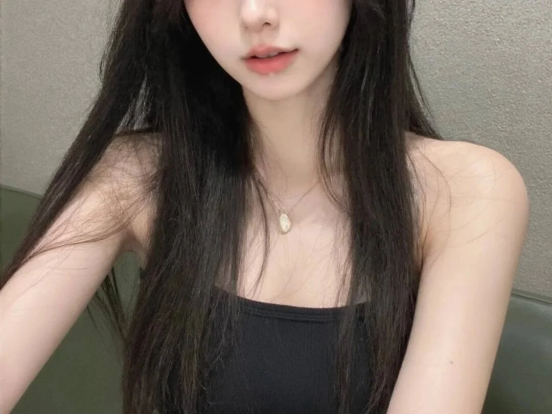 XXX Porn Photo of Nude 17AiAi 4