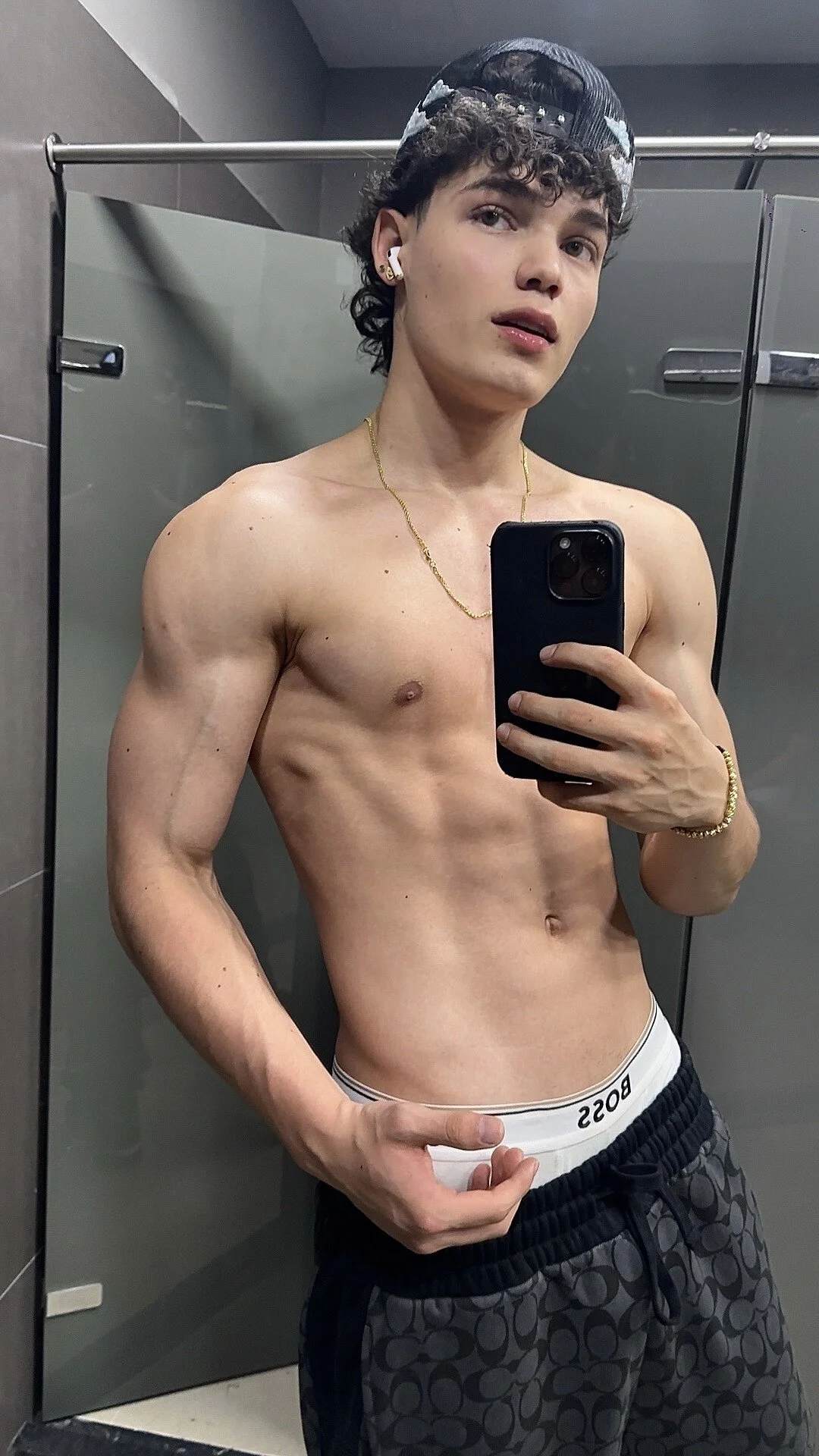XXX Porn Photo of Nude Max_cortes1 35