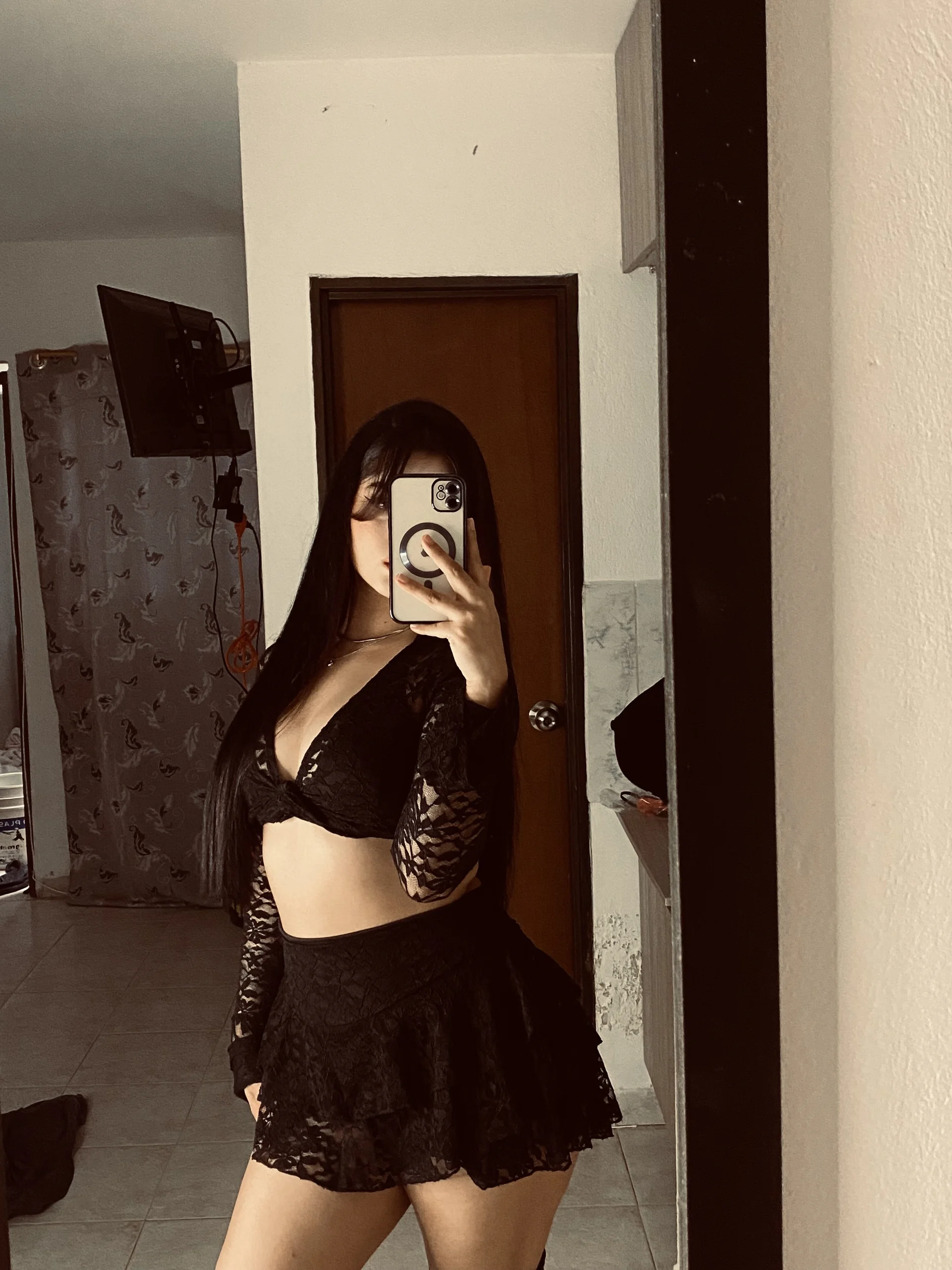 XXX Porn Photo of Nude charlotte_9999 180