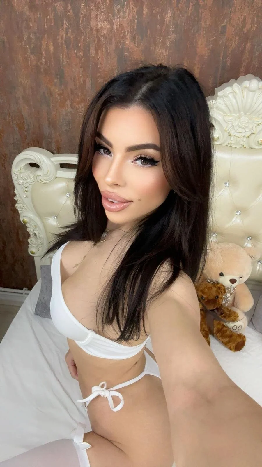 XXX Porn Photo of Nude LaraDivine 69