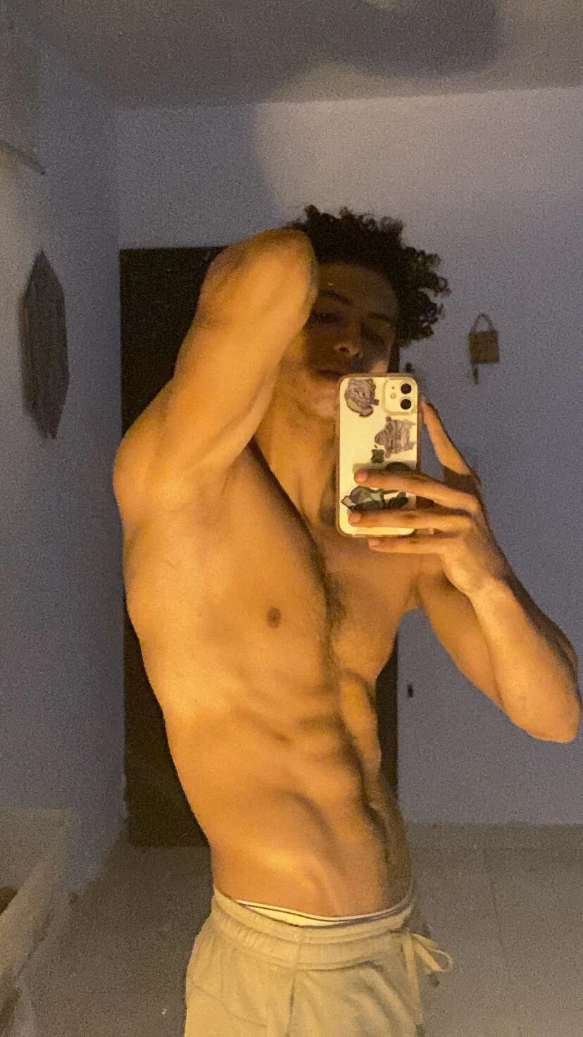XXX Porn Photo of Nude Kris_Khalifa69 12