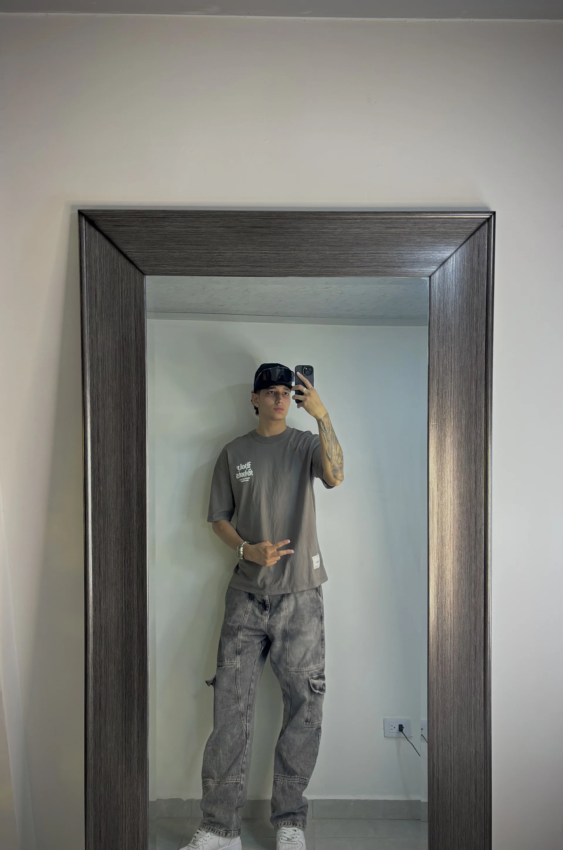 XXX Porn Photo of Nude eithan_boy_ 3