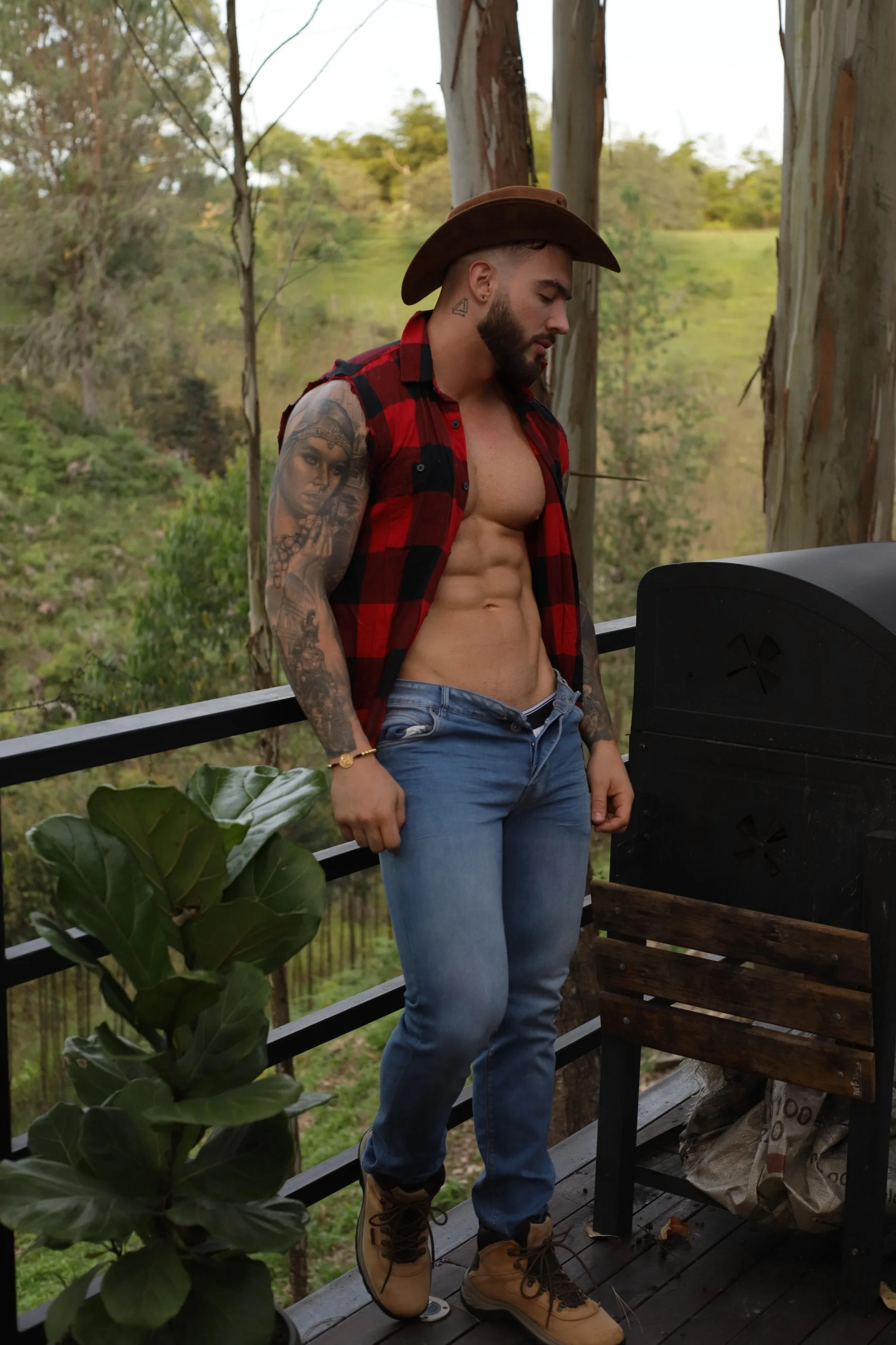 XXX Porn Photo of Nude OLIVER_COLT 32