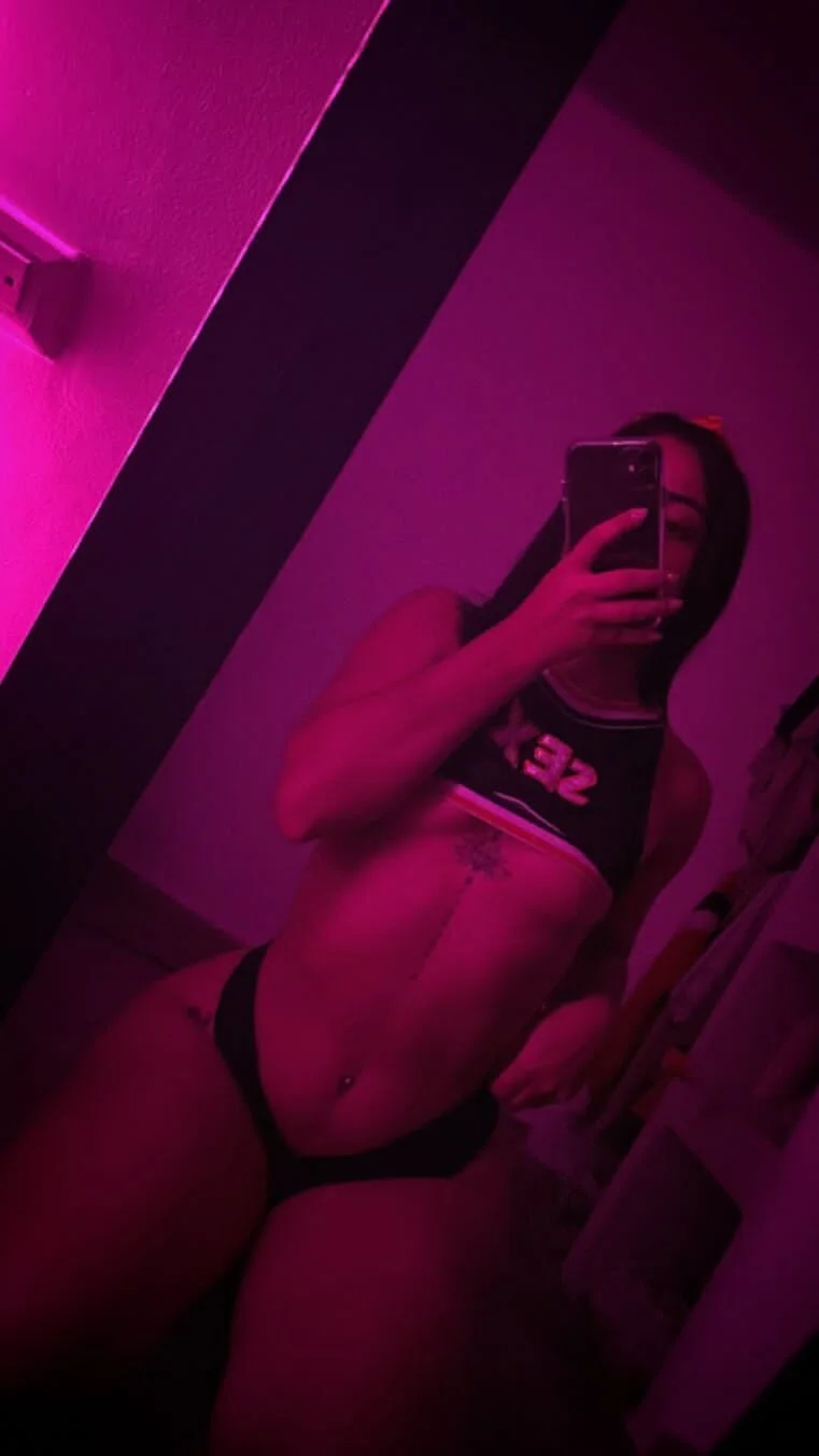XXX Porn Photo of Nude maddy_brookss 8