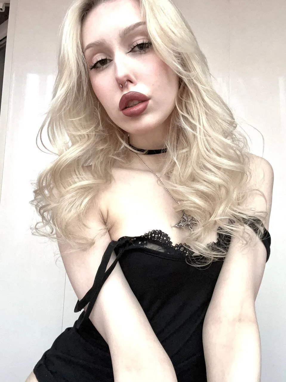 XXX Porn Photo of Nude goth__tv 3
