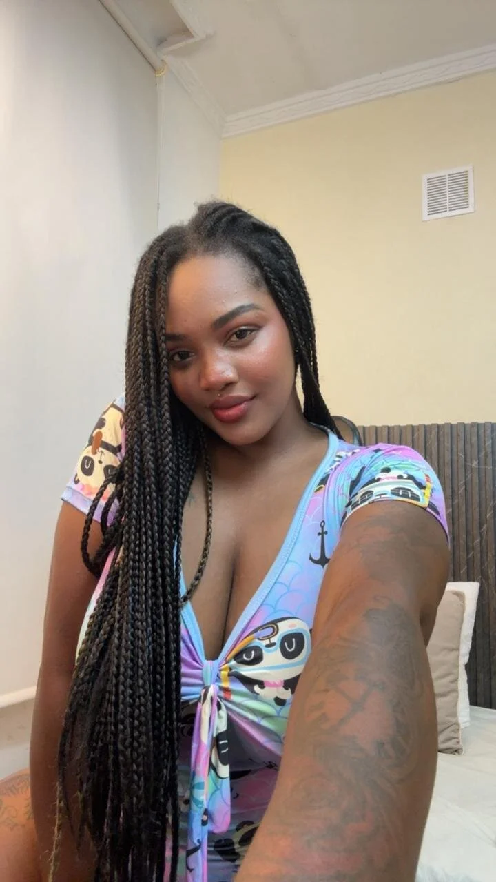 XXX Porn Photo of Nude chanel_brunette 164