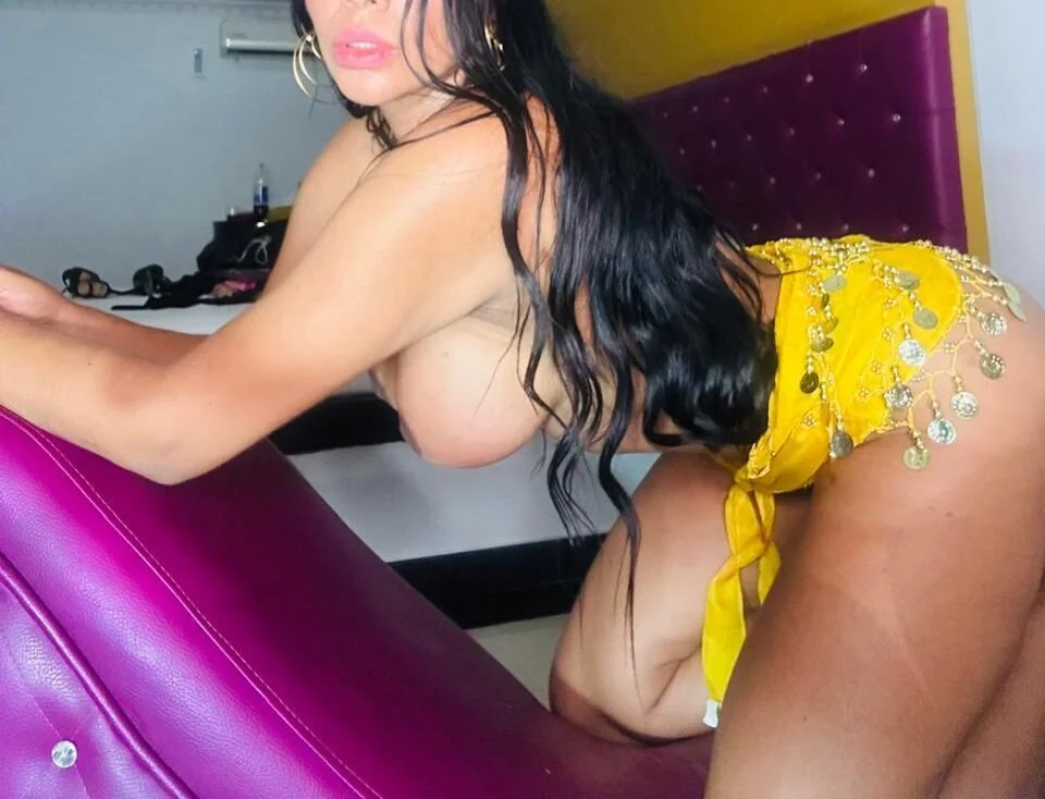 XXX Porn Photo of Nude SQUIRT4UMEGAN 32