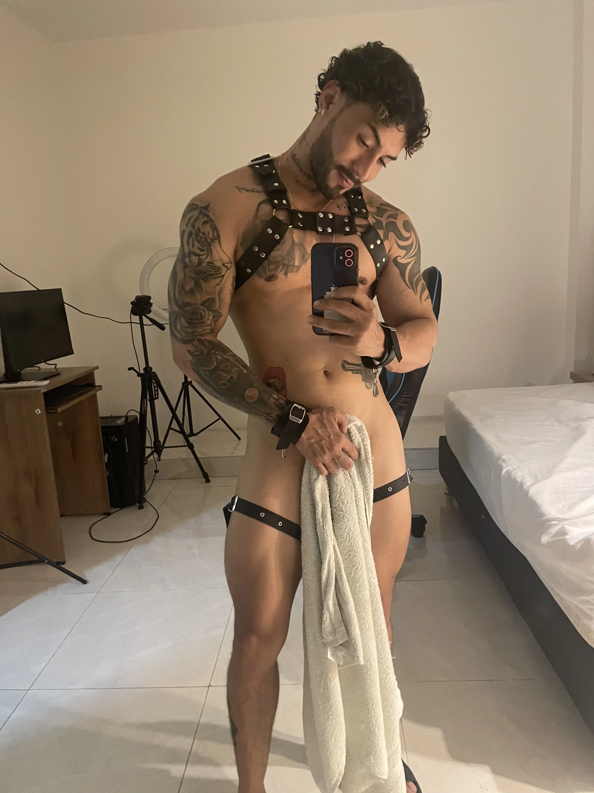 XXX Porn Photo of Nude Alucard_Vlack1 9