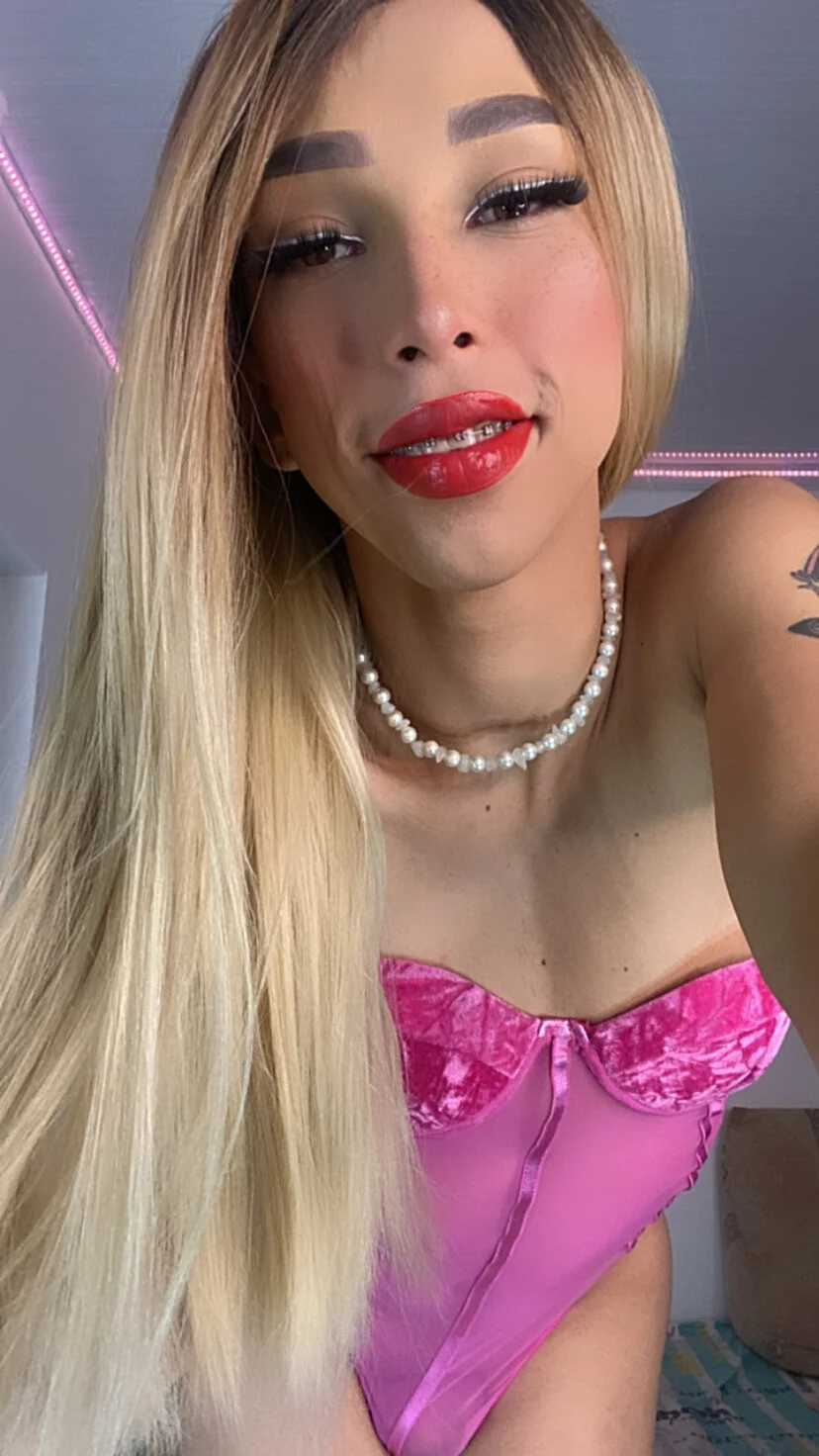XXX Porn Photo of Nude Miissblunt 14