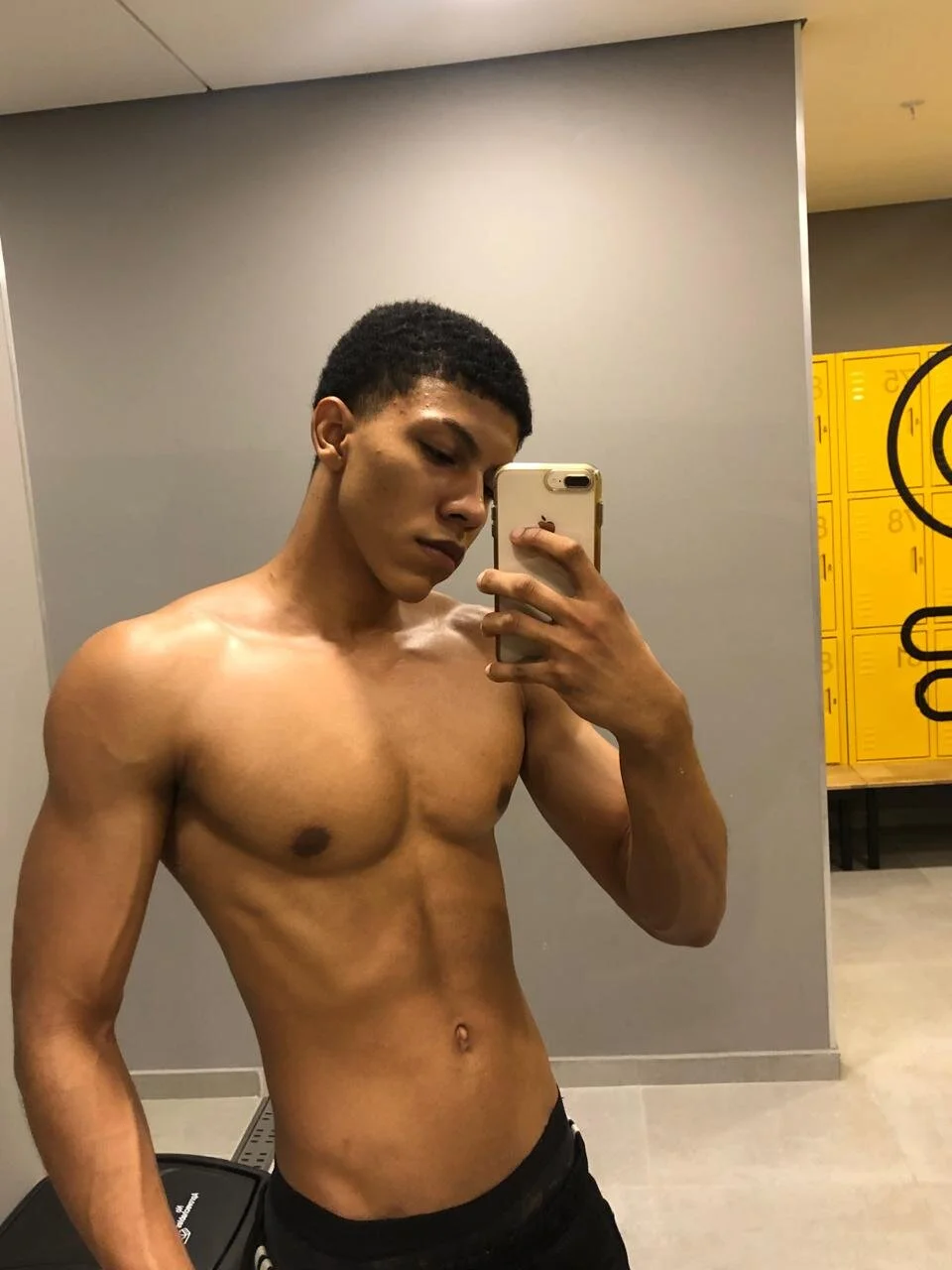 XXX Porn Photo of Nude RickyEbony 8