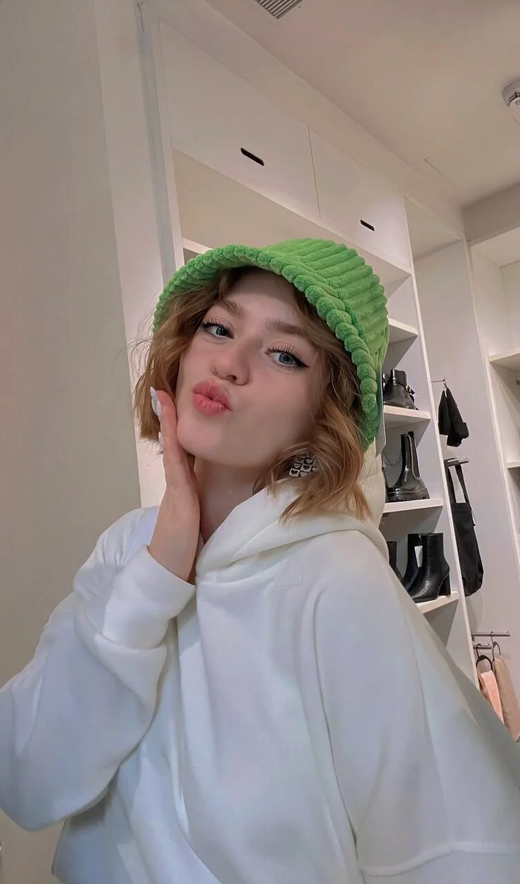XXX Porn Photo of Nude AidaPerry 16