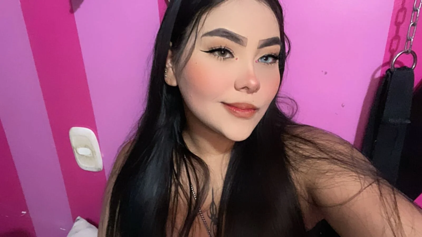 XXX Porn Photo of Nude Emily_Black1 1
