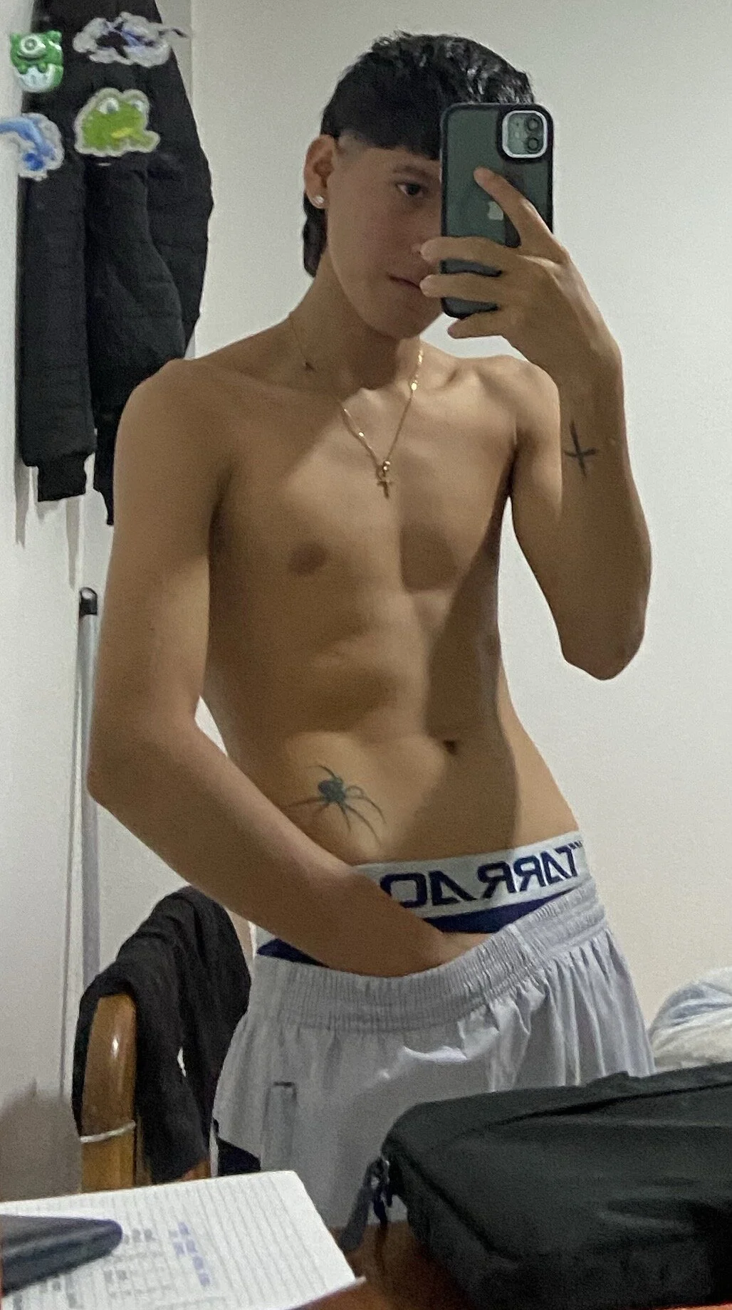 XXX Porn Photo of Nude Tiago777_ 7