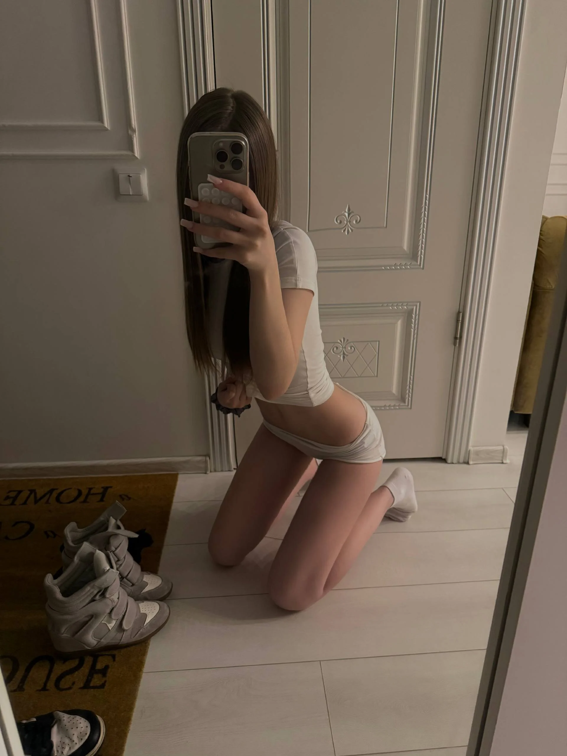 XXX Porn Photo of Nude Alllura 5