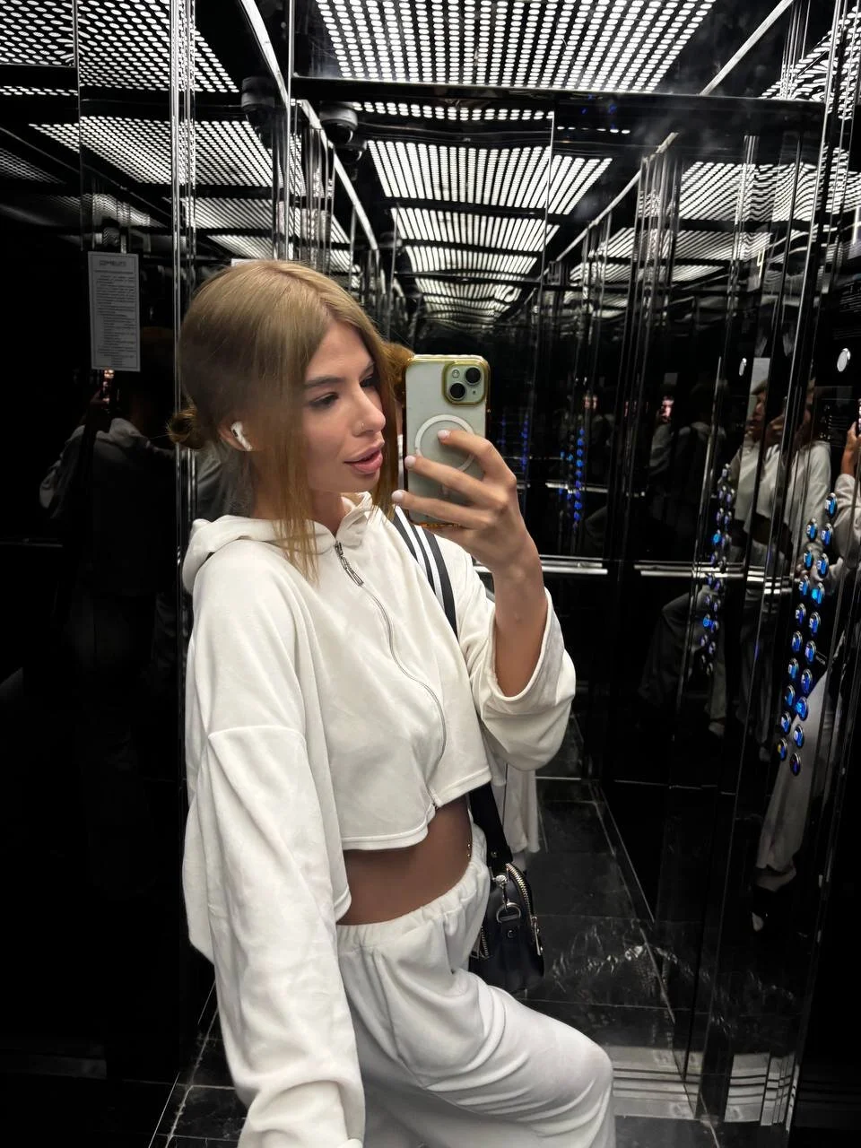 XXX Porn Photo of Nude diary_of_alyssa 7