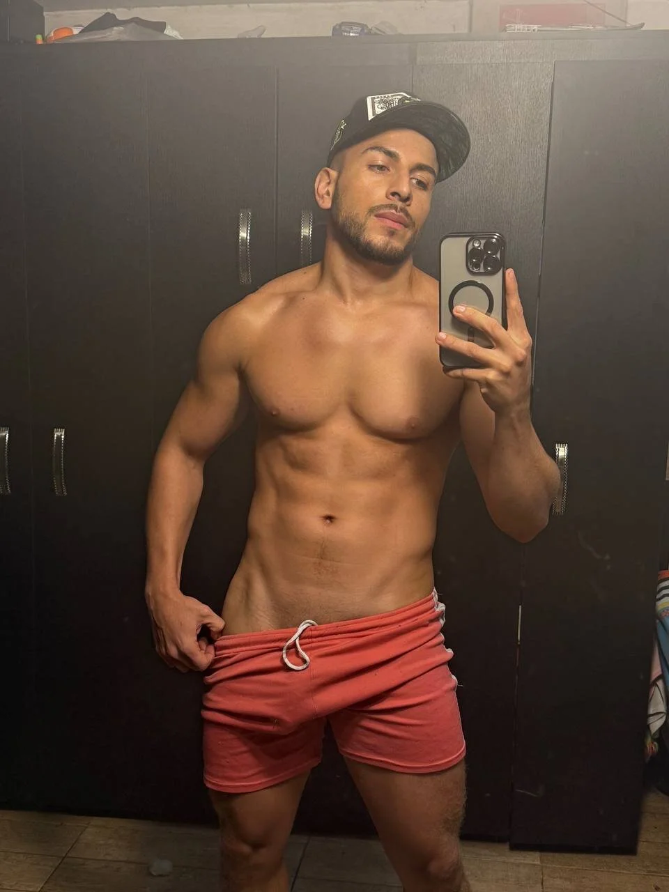 XXX Porn Photo of Nude bayronfit 67