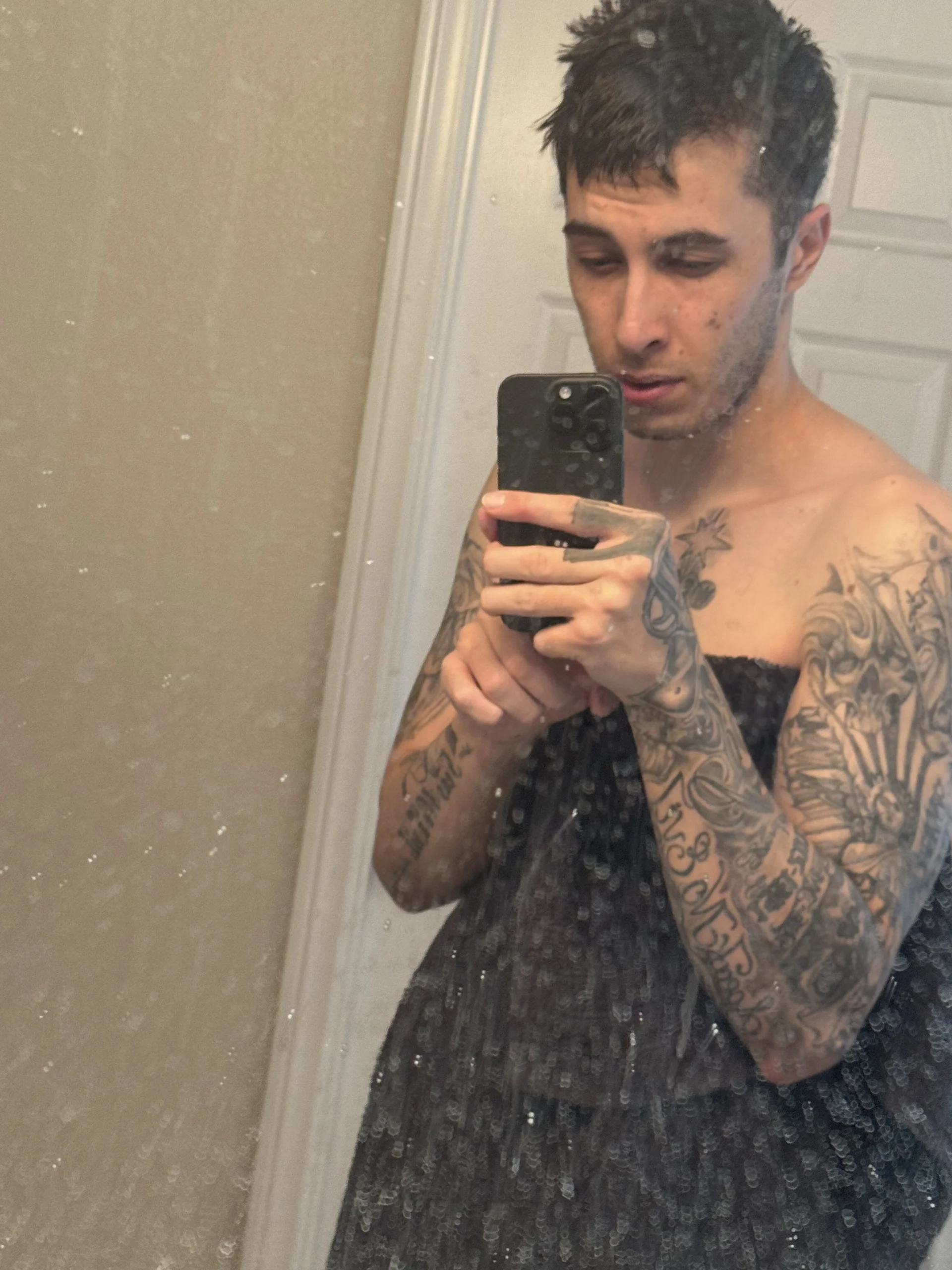 XXX Porn Photo of Nude JuicyJoshy 56