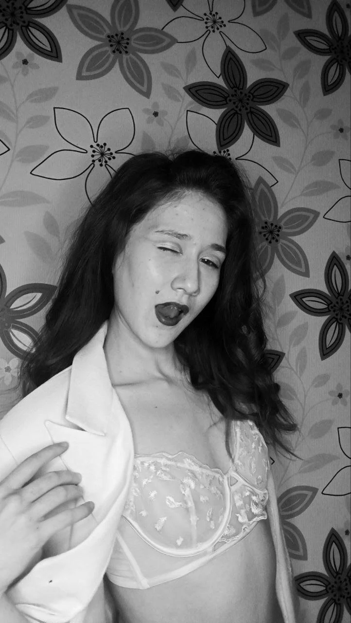 XXX Porn Photo of Nude NickiKisinger 15