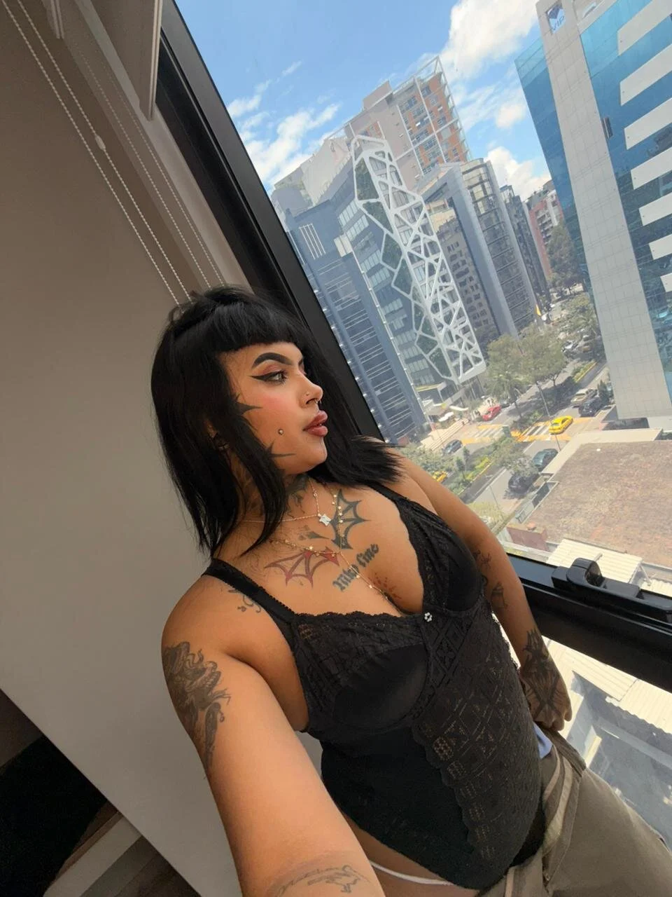 XXX Porn Photo of Nude LauriInk1 3