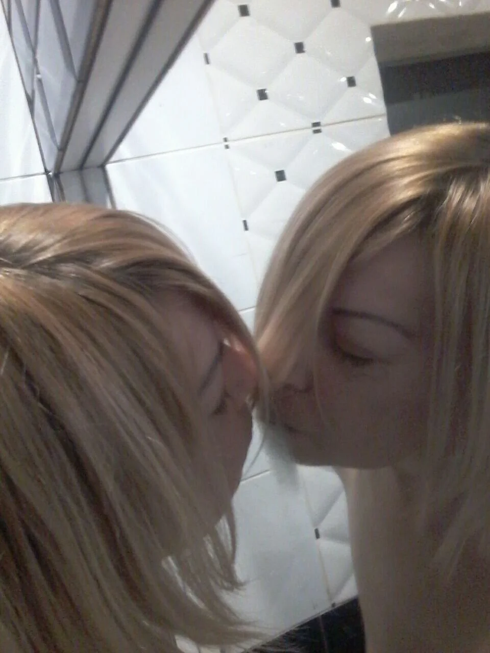 XXX Porn Photo of Nude Lillia_Ray 2