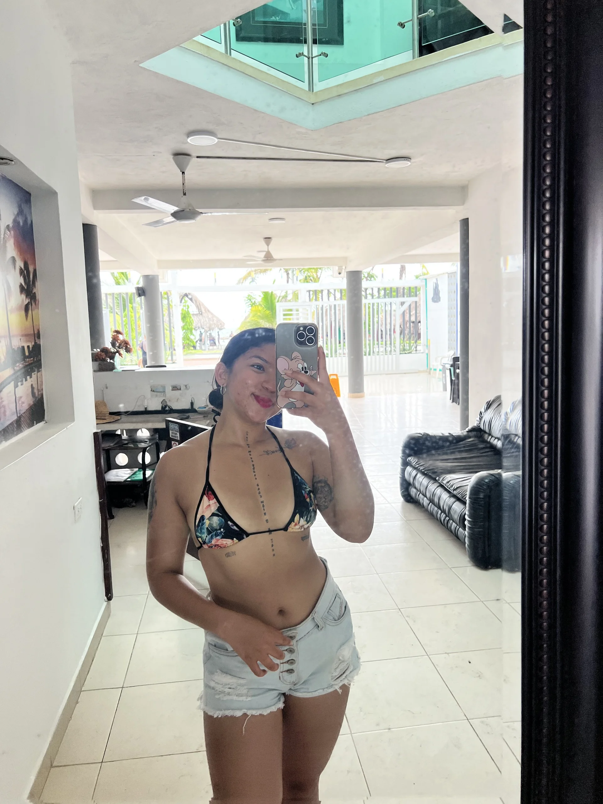 XXX Porn Photo of Nude lil_charme 21