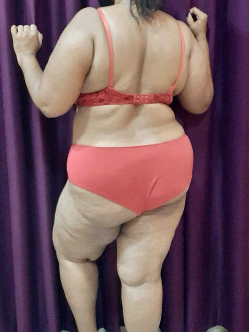 XXX Porn Photo of Nude Suzzy-SL 5