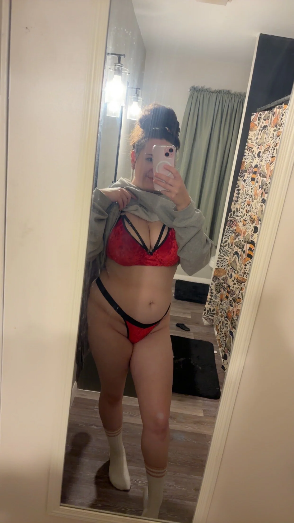 XXX Porn Photo of Nude busteebetty 4