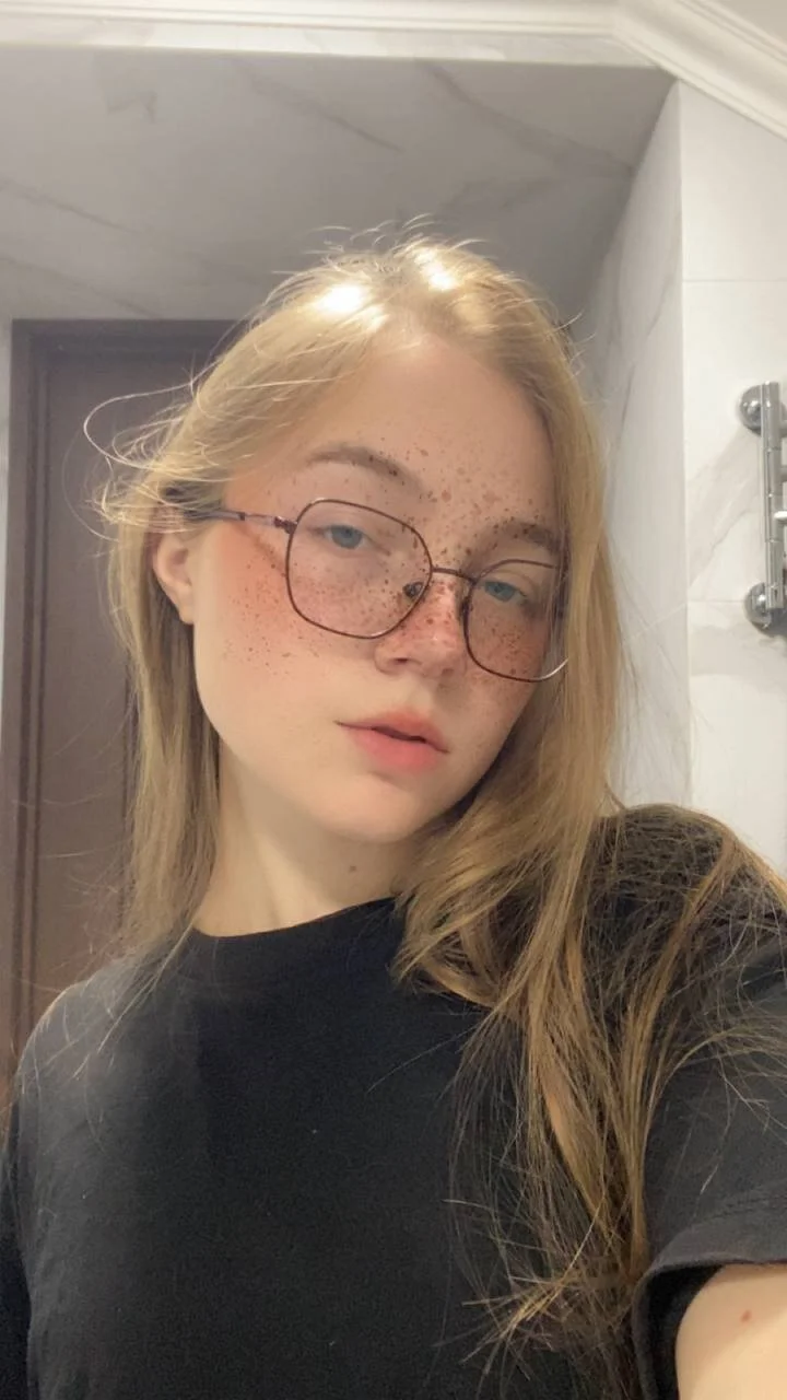 XXX Porn Photo of Nude ArrinaWairr 9