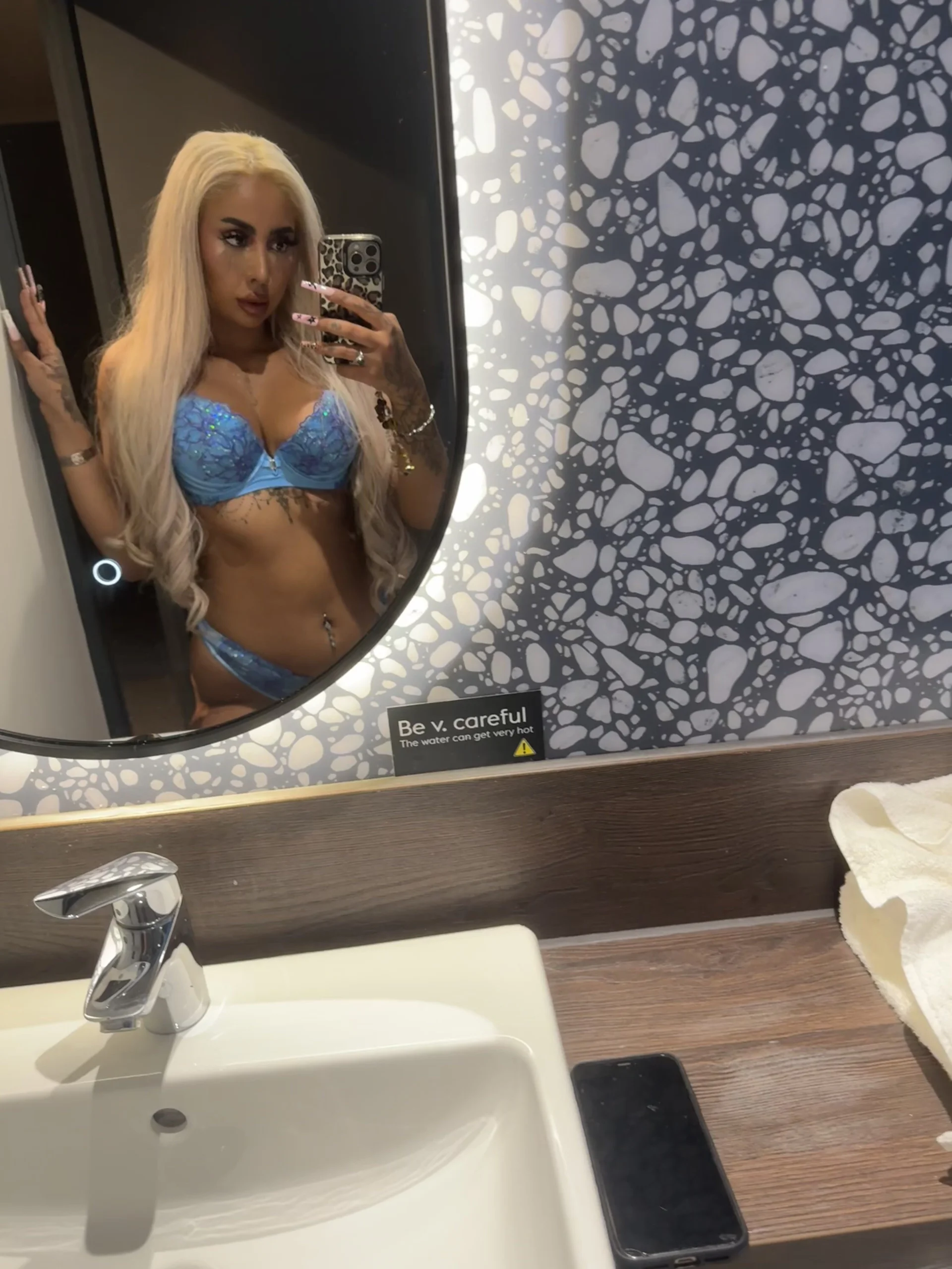 XXX Porn Photo of Nude zara_bellexx 30
