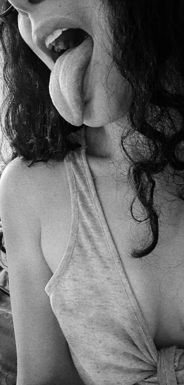 XXX Porn Photo of Nude YourGirlNextDoor69 13