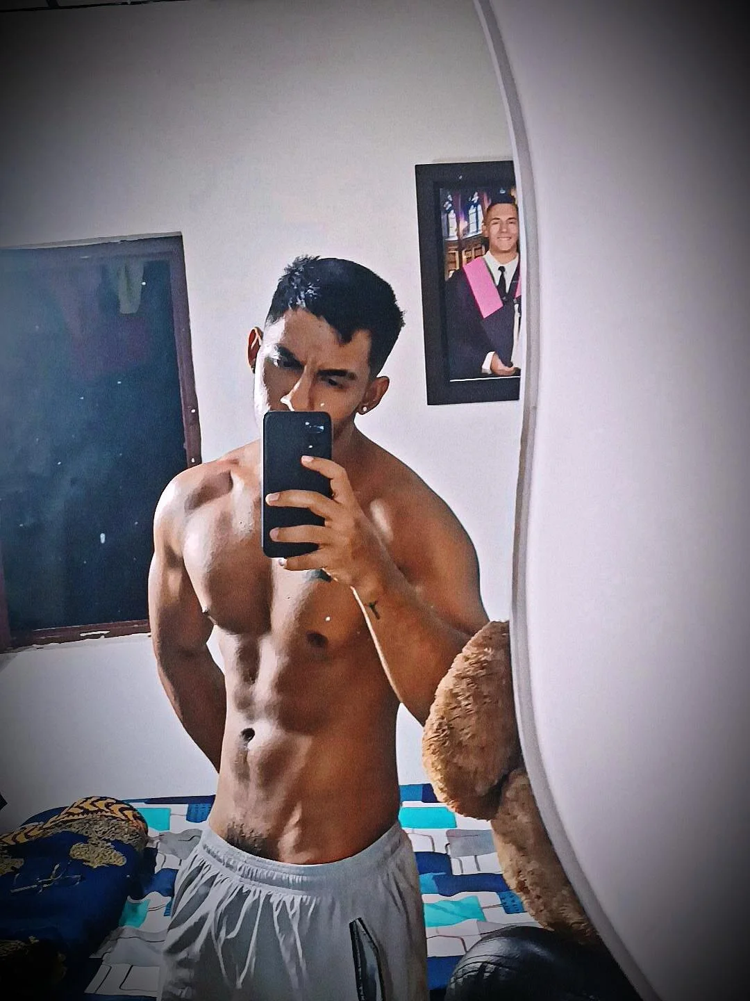 XXX Porn Photo of Nude romanpearce_ 8