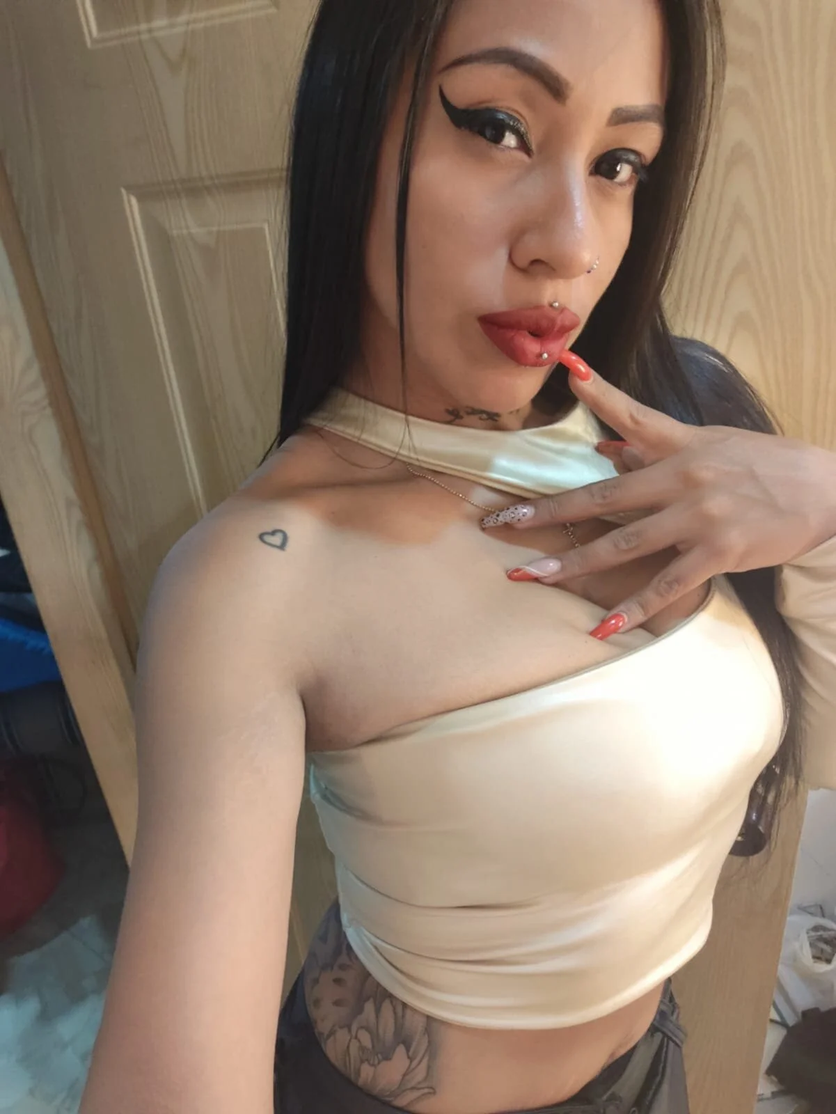 XXX Porn Photo of Nude LunaxxxxCandy 5
