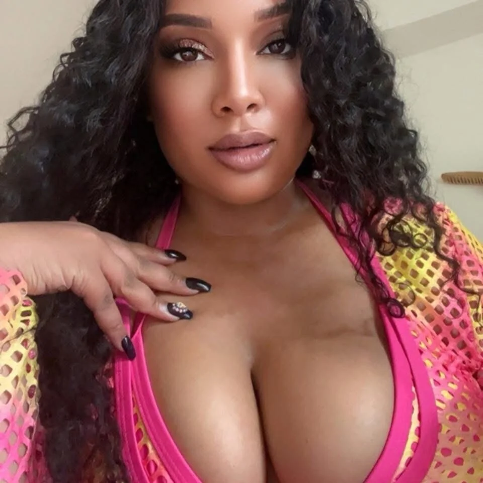 XXX Porn Photo of Nude AloraXX 2
