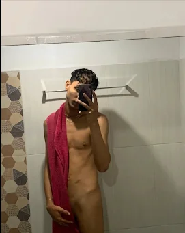 XXX Porn Photo of Nude boyswantingplay 77