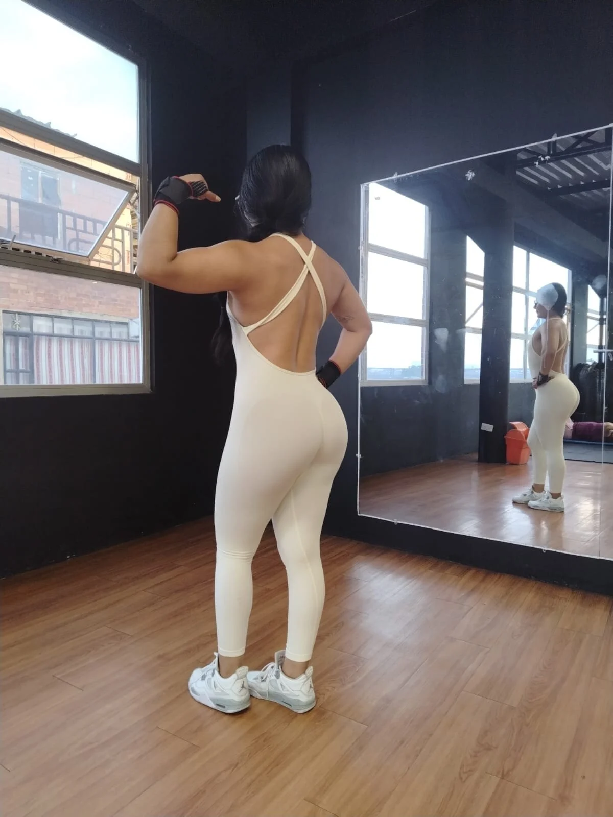XXX Porn Photo of Nude liz_25b 13